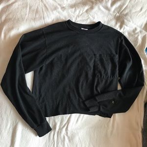 Cropped long sleeve black tee